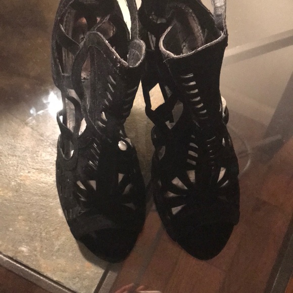 Black sexy heels by Colin Stuart size 9 - Picture 3 of 3